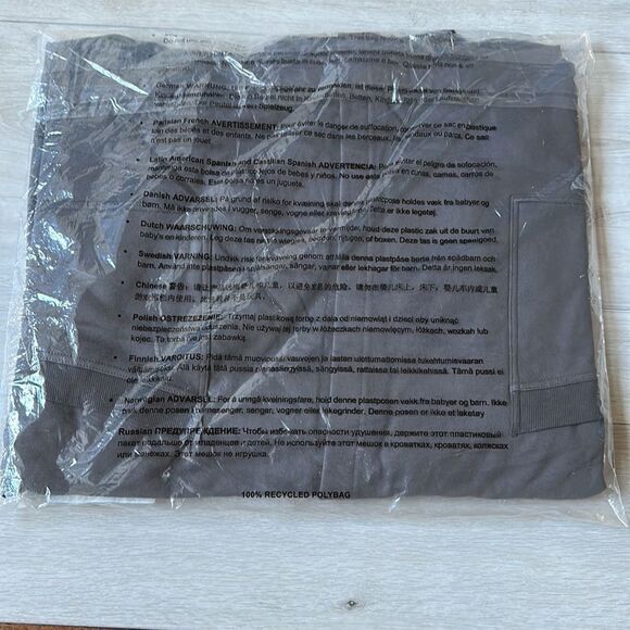 Savage X Fenty womens Showgirl Graphic Savage X Short Robe Forged Iron XL/1X Nwt - Picture 6 of 6